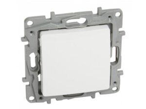 Ключ СХ.7 Кръстат бял Legrand Niloe